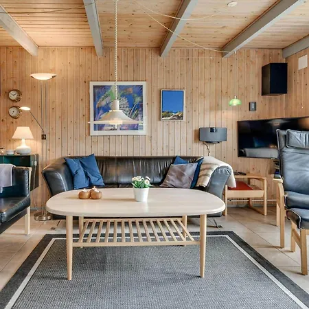 Bv348-blavand-fyrgarden-19 * Blåvand