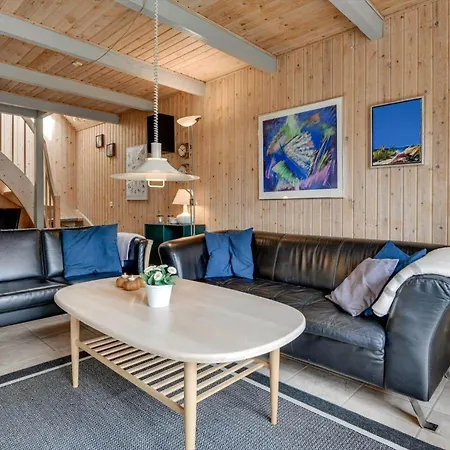 Bv348-blavand-fyrgarden-19 * Blåvand