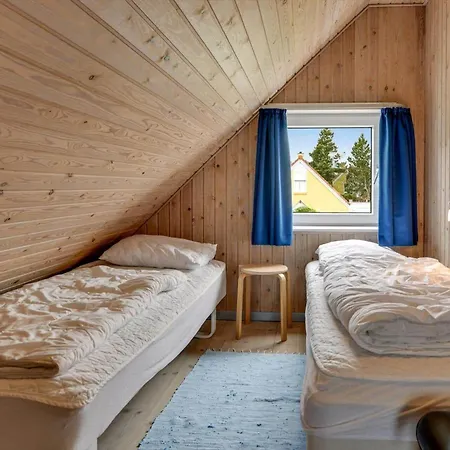 Bv348-blavand-fyrgarden-19 * Blåvand